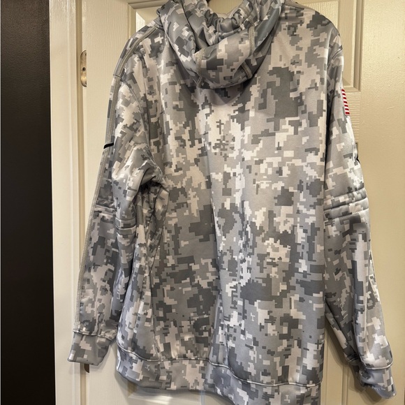 Never Worn! NFL - Lions Salute to Service Hoodie - Picture 2 of 5